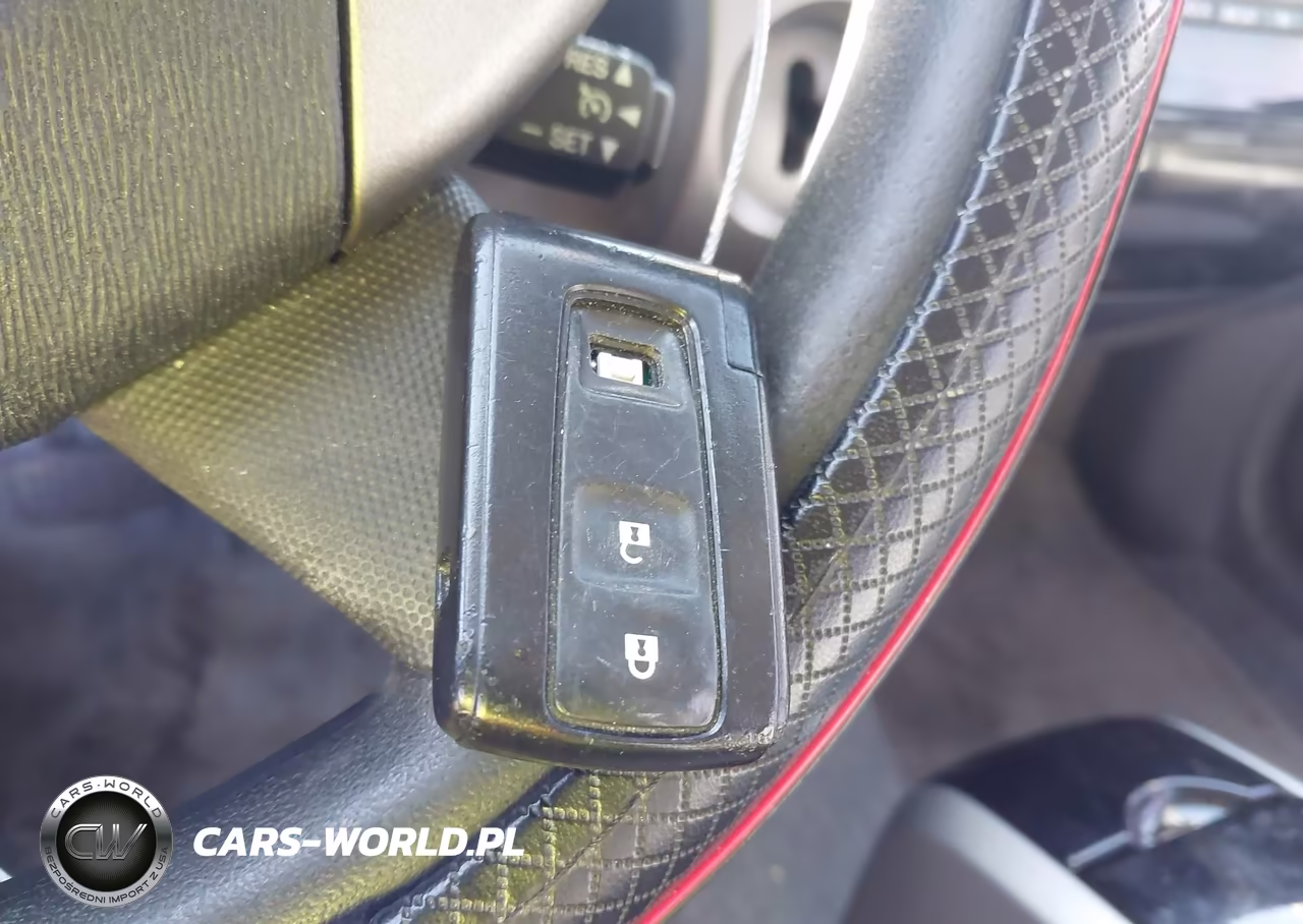 2008 Toyota Prius VIN:JTDKB20U283421956 - 11