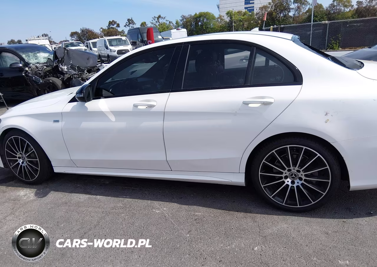 2018 Mercedes-Benz C 300 VIN:55SWF4JB4JU281723 - 14