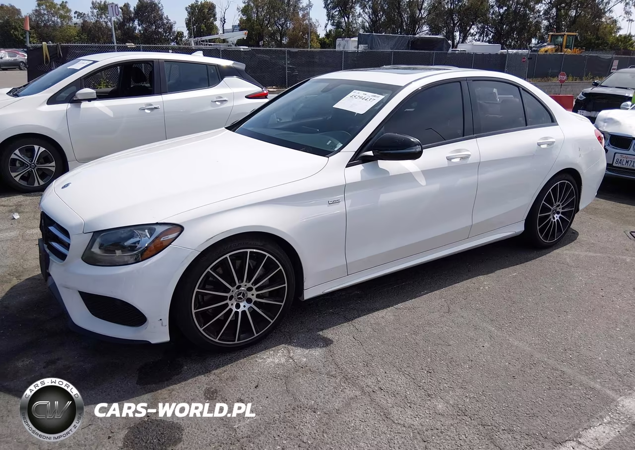2018 Mercedes-Benz C 300 VIN:55SWF4JB4JU281723 - 2