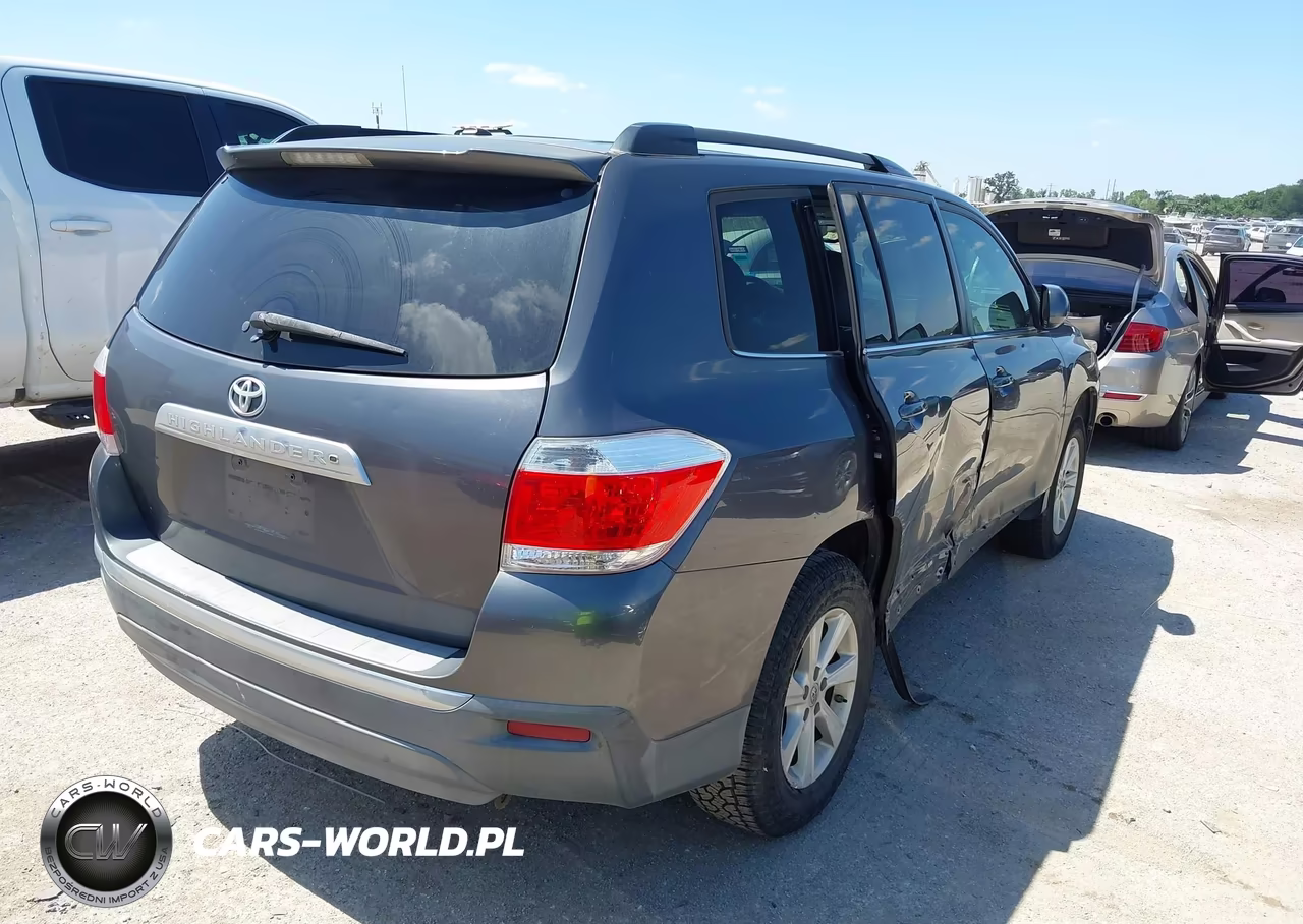 2011 Toyota Highlander Se V6 VIN:5TDZK3EHXBS042208 - 4