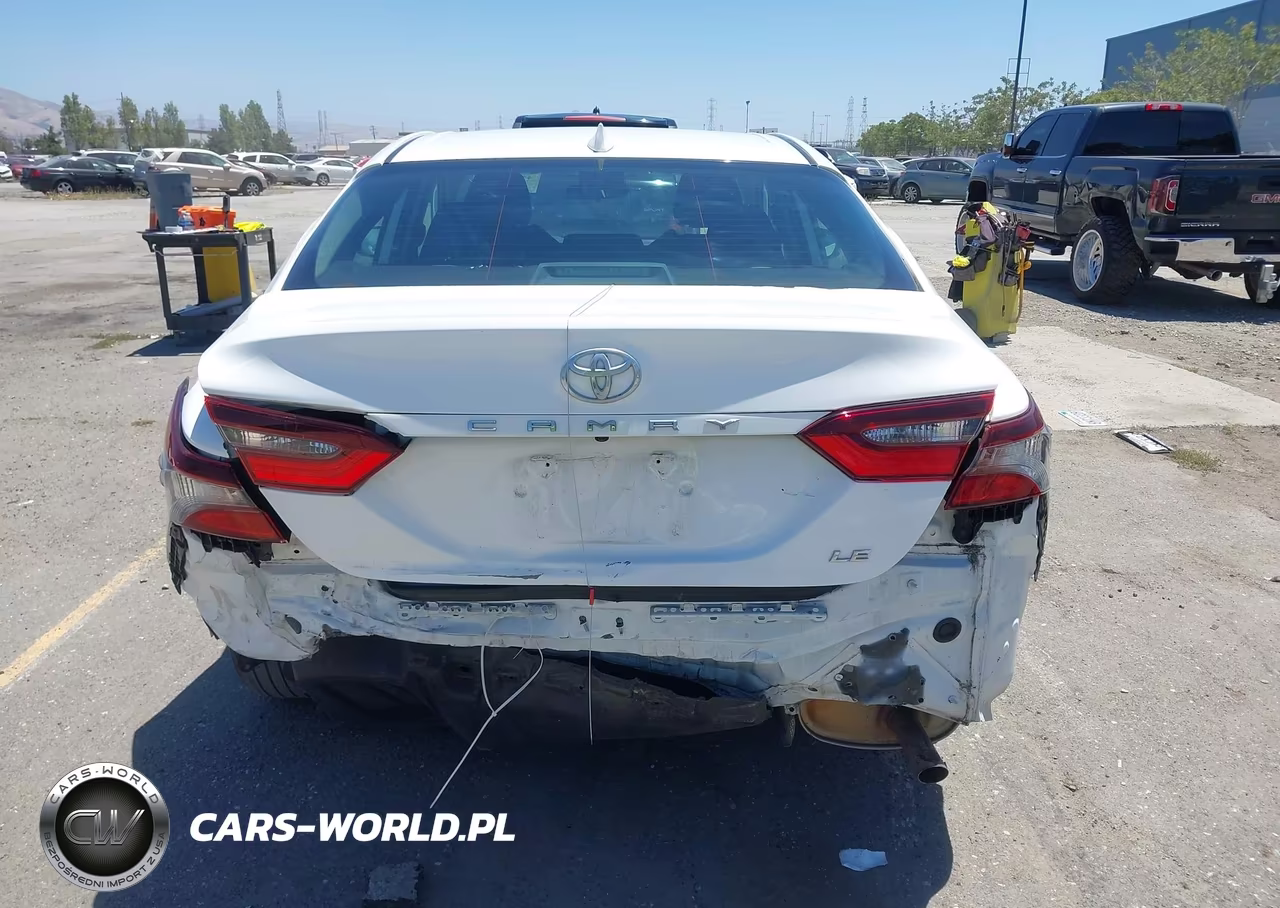 2021 Toyota Camry Le VIN:4T1C11AK9MU594288 - 16