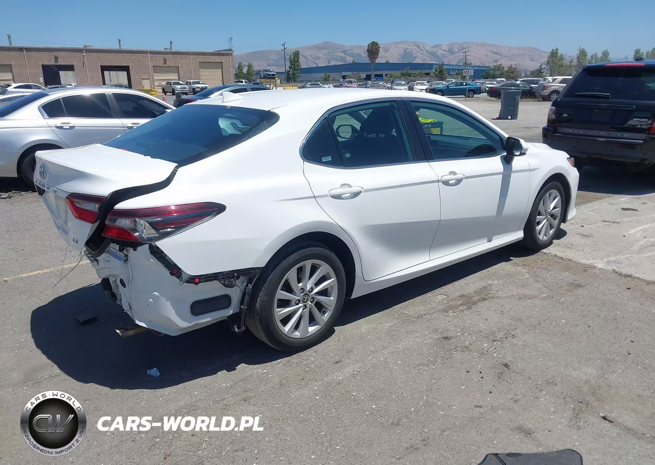 2021 Toyota Camry Le VIN:4T1C11AK9MU594288 - 4