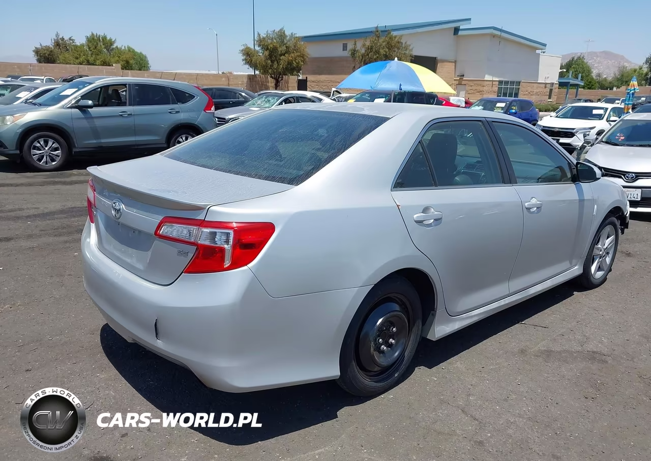2013 Toyota Camry Se VIN:4T1BF1FK7DU245264 - 4