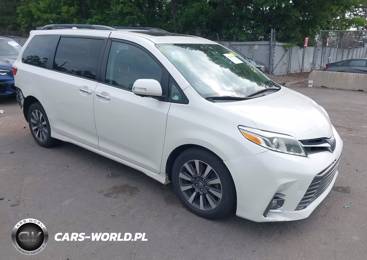 2018 Toyota Sienna Limited Premium 7 Passenger