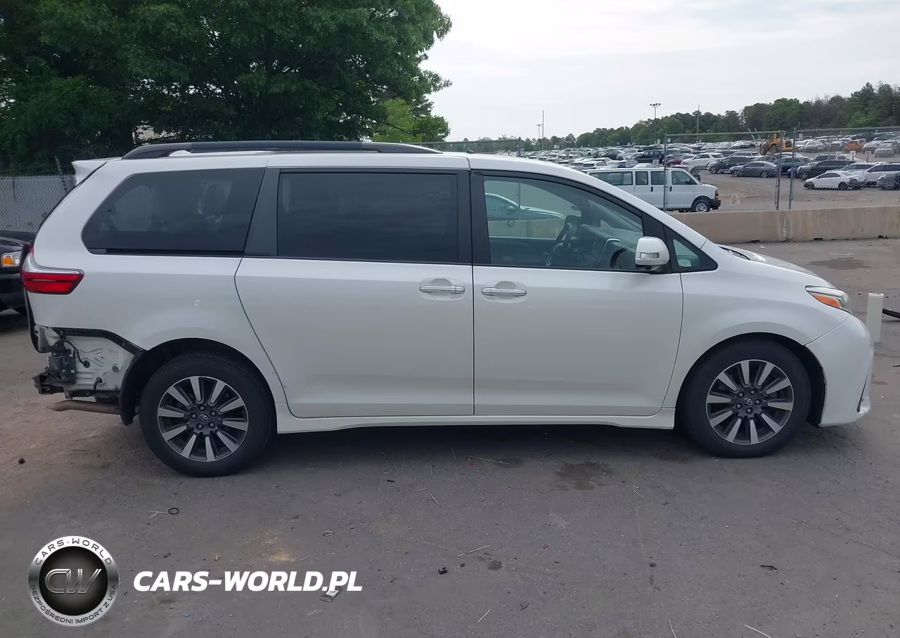 2018 Toyota Sienna Limited Premium 7 Passenger VIN:5TDYZ3DCXJS943557 - 14
