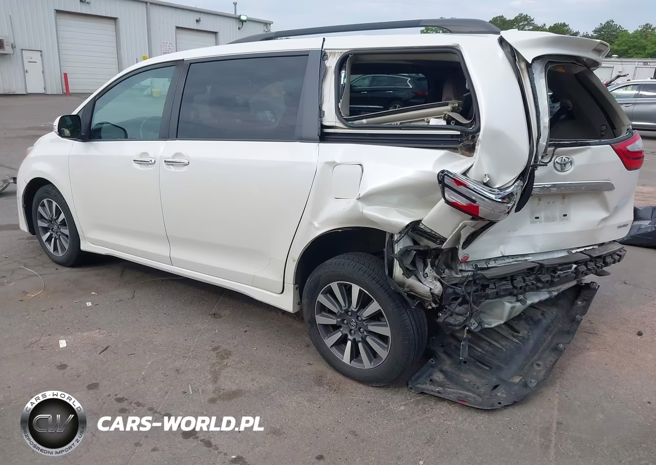 2018 Toyota Sienna Limited Premium 7 Passenger VIN:5TDYZ3DCXJS943557 - 3