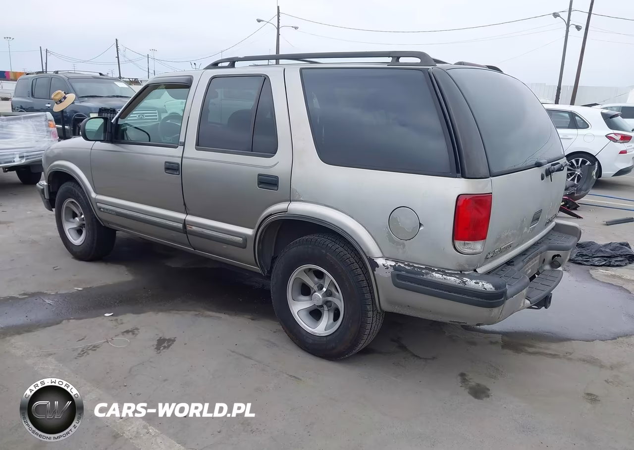 1999 Chevrolet Blazer Lt VIN:1GNCS13WXX2108192 - 3