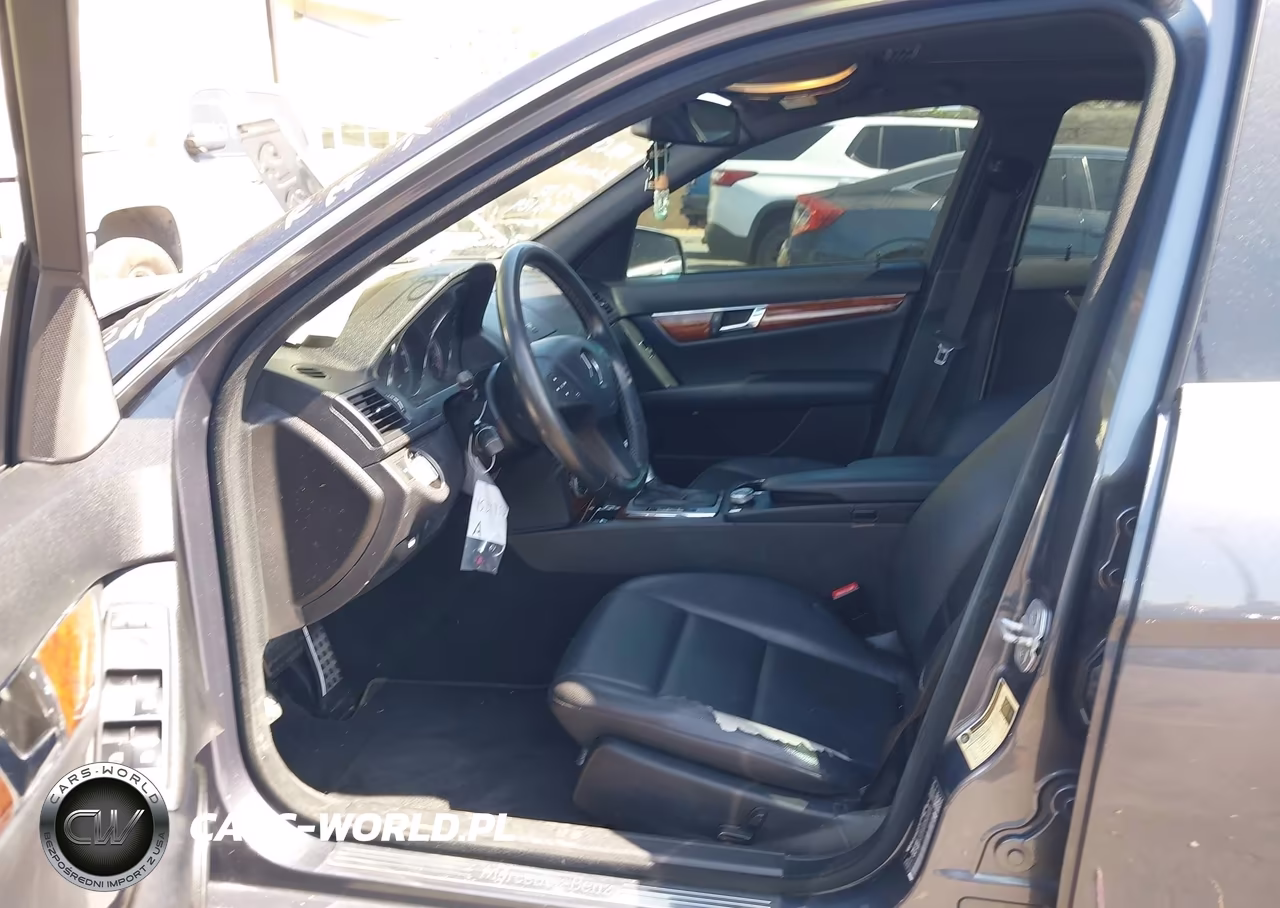 2011 Mercedes-Benz C 300 Luxury-Sport VIN:WDDGF5EB9BR173573 - 5