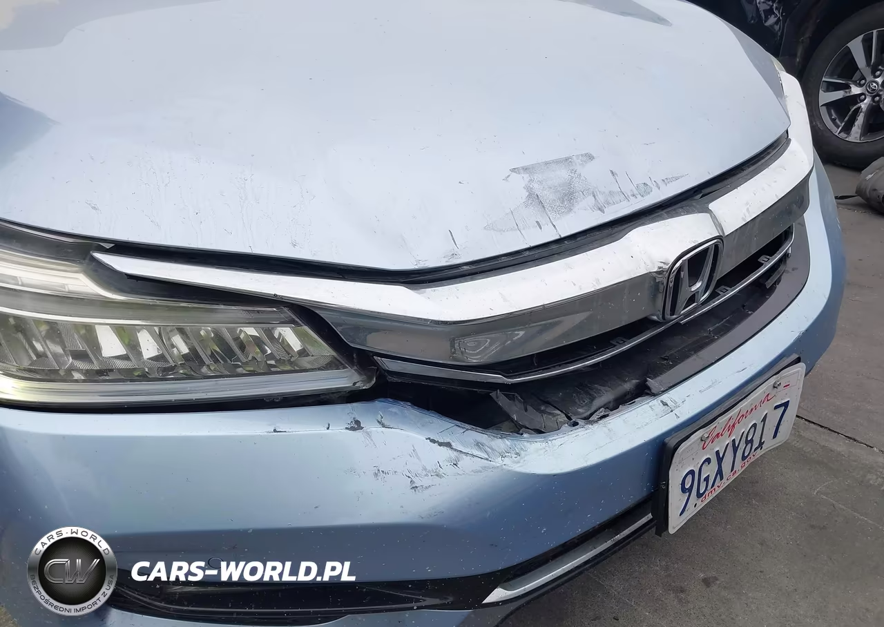 2017 Honda Accord Hybrid Touring VIN:JHMCR6F73HC024473 - 12