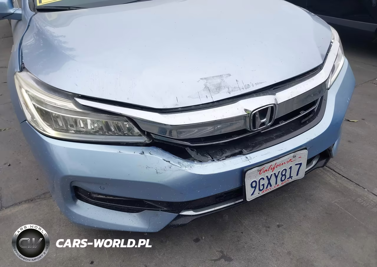 2017 Honda Accord Hybrid Touring VIN:JHMCR6F73HC024473 - 19