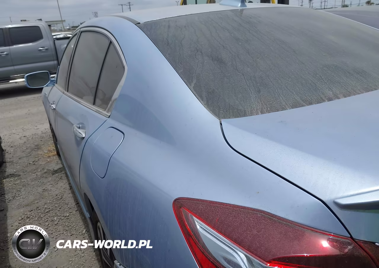 2017 Honda Accord Hybrid Touring VIN:JHMCR6F73HC024473 - 3