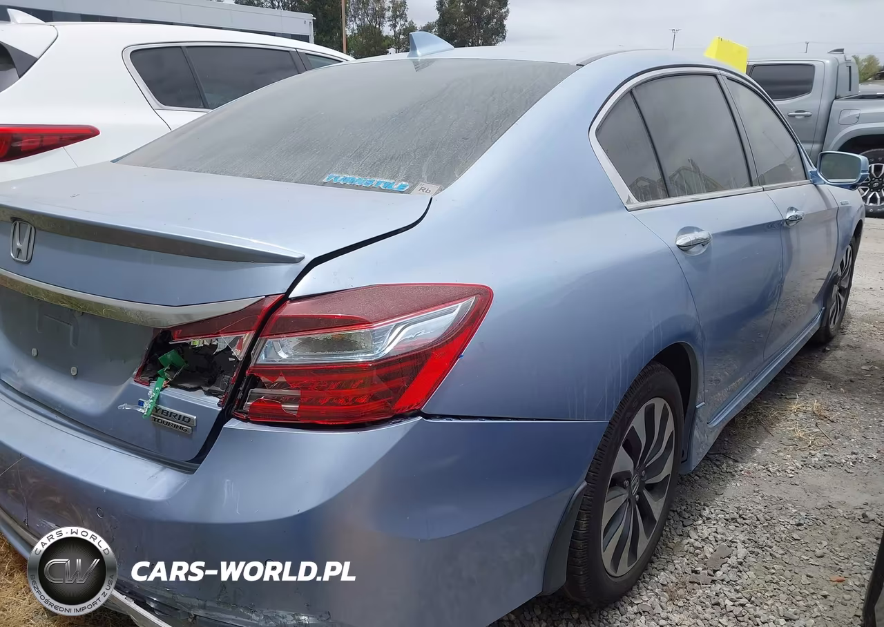 2017 Honda Accord Hybrid Touring VIN:JHMCR6F73HC024473 - 4