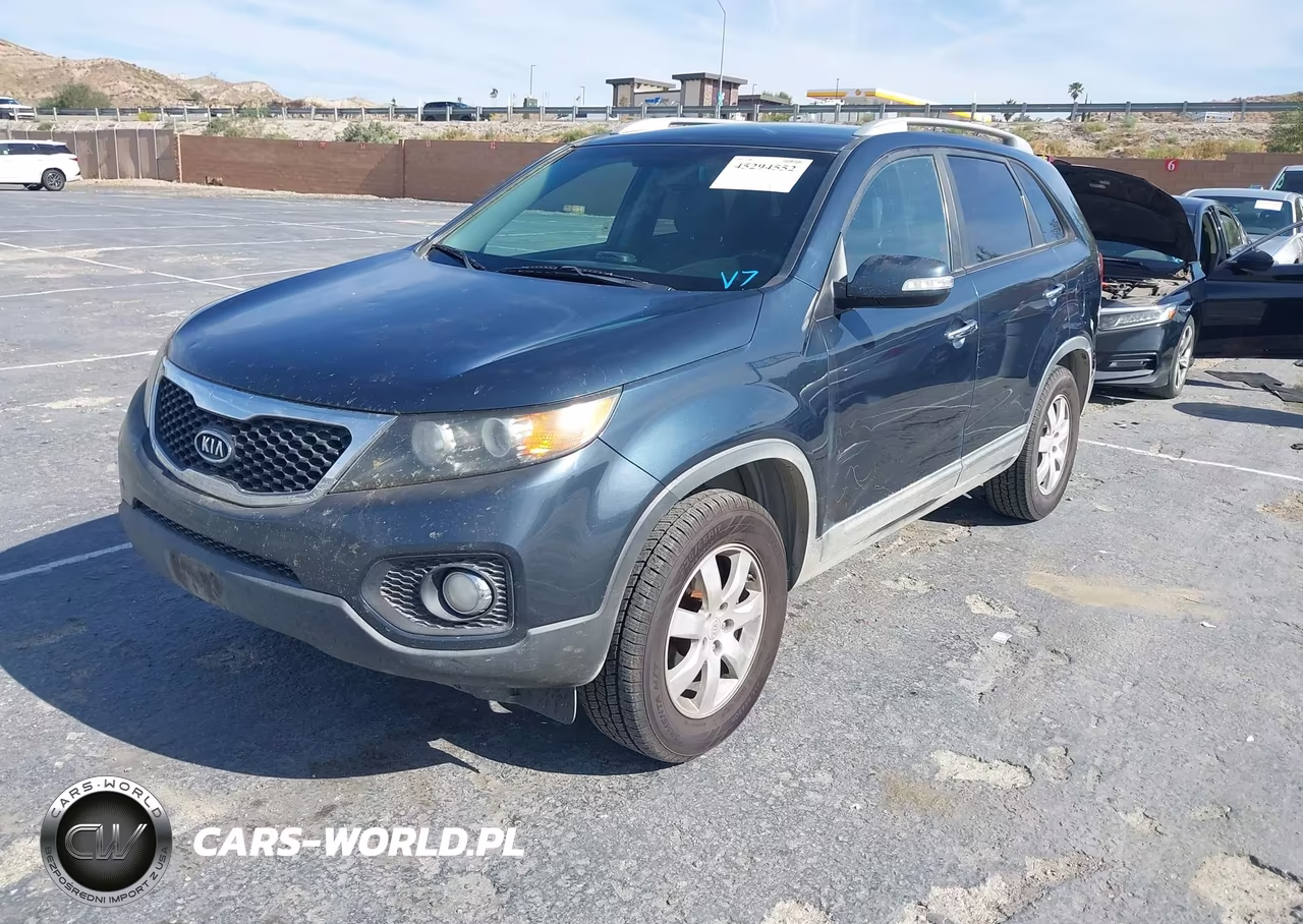 2011 Kia Sorento Lx VIN:5XYKT3A12BG072890 - 2