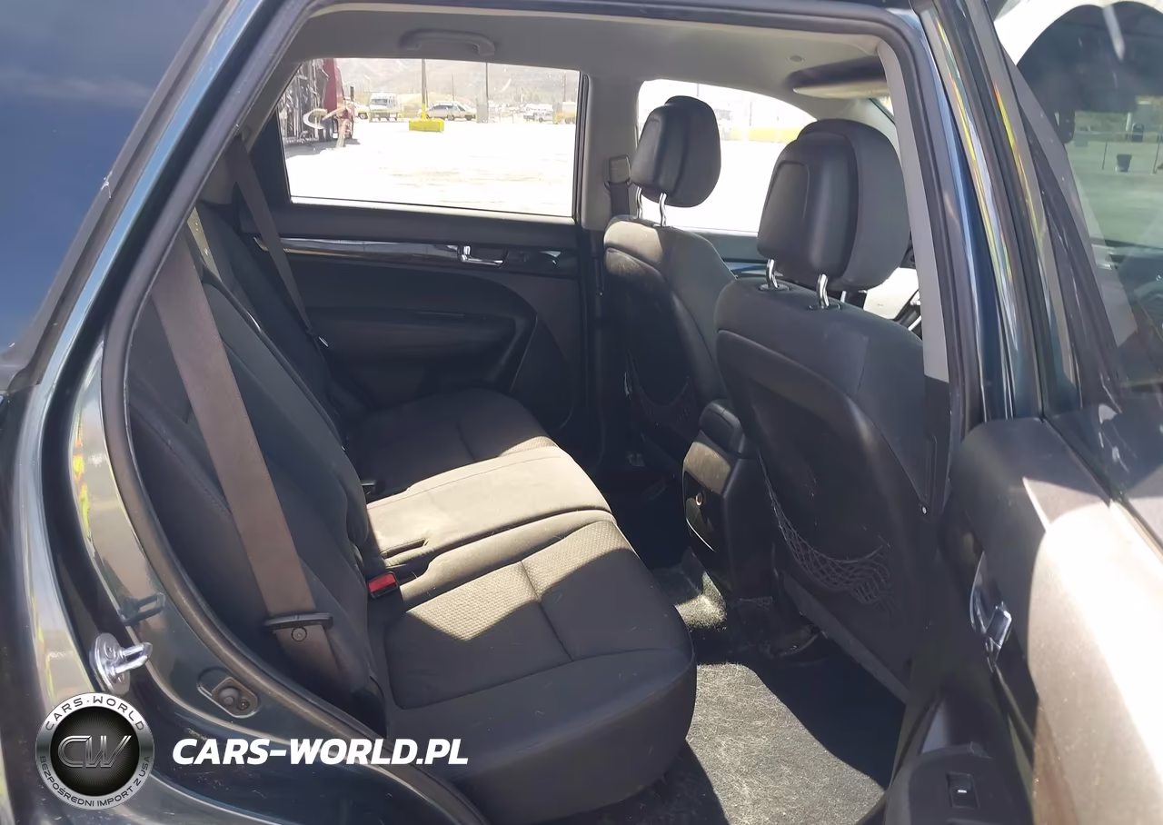 2011 Kia Sorento Lx VIN:5XYKT3A12BG072890 - 8