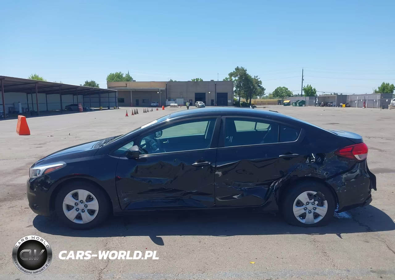 2017 Kia Forte Lx VIN:3KPFK4A79HE120941 - 14