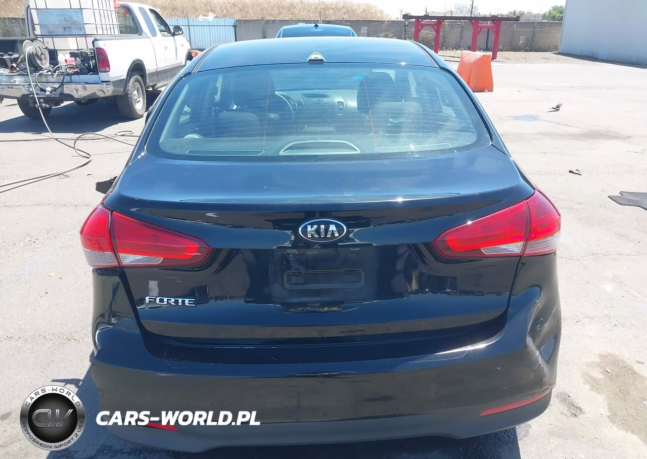 2017 Kia Forte Lx VIN:3KPFK4A79HE120941 - 16