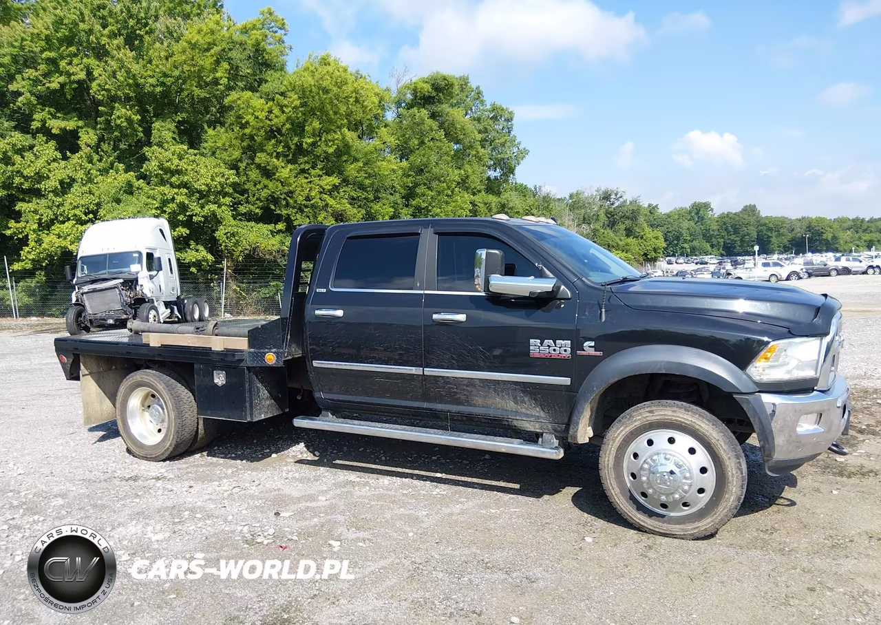 2018 Ram 5500 Chassis Tradesman-Slt-Laramie VIN:3C7WRNEL4JG371744 - 14