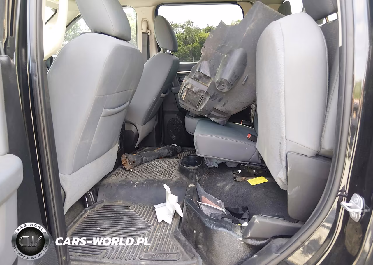 2018 Ram 5500 Chassis Tradesman-Slt-Laramie VIN:3C7WRNEL4JG371744 - 7