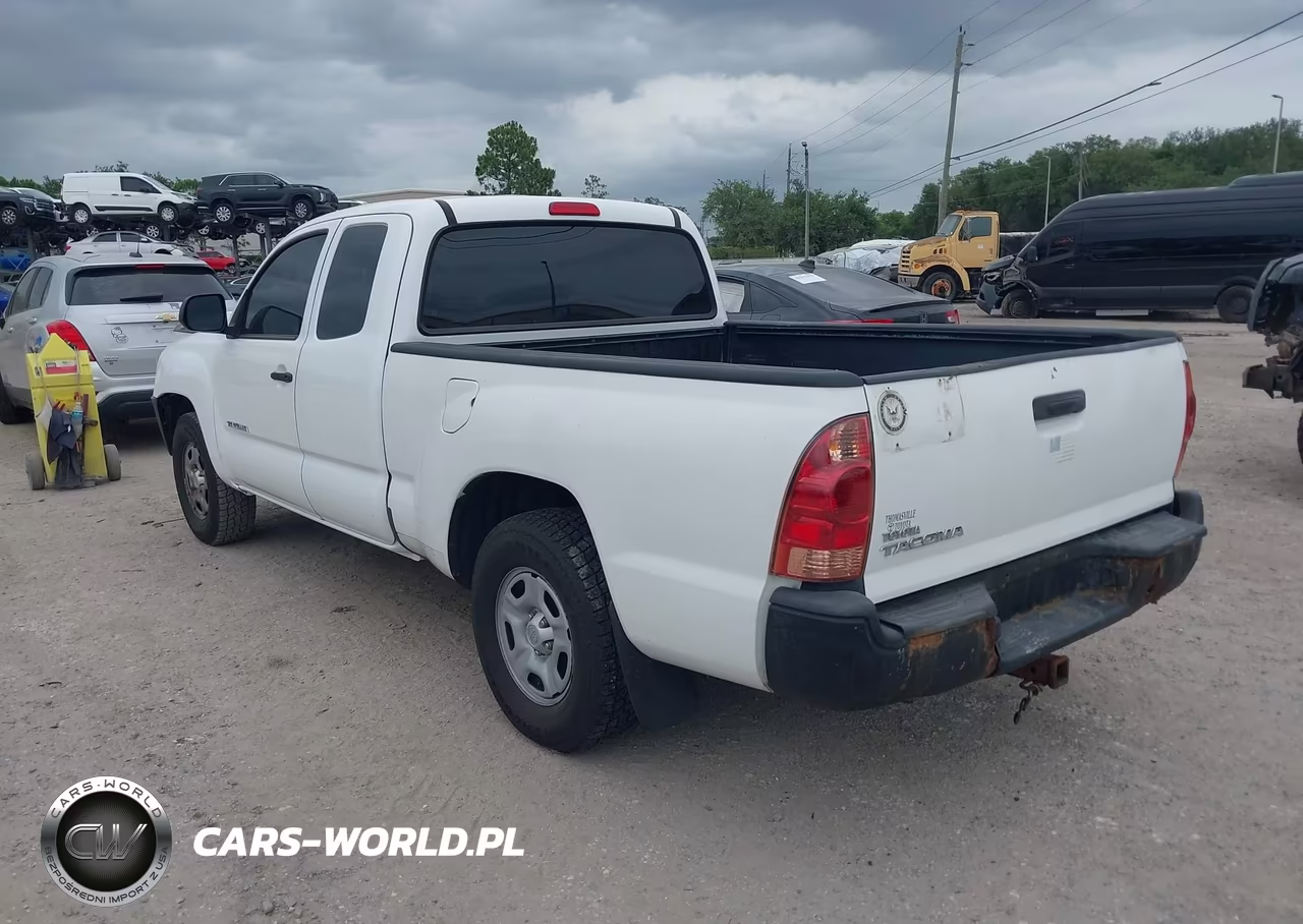 2014 Toyota Tacoma VIN:5TFTX4CN3EX038229 - 3
