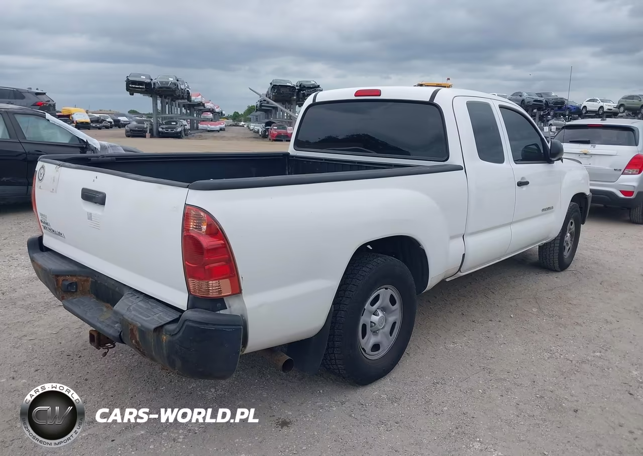 2014 Toyota Tacoma VIN:5TFTX4CN3EX038229 - 4