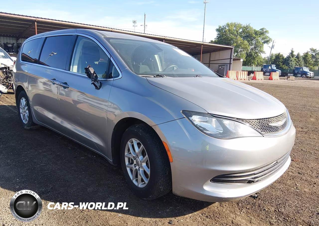 2017 Chrysler Pacifica Touring – zdjęcie 1 z 16