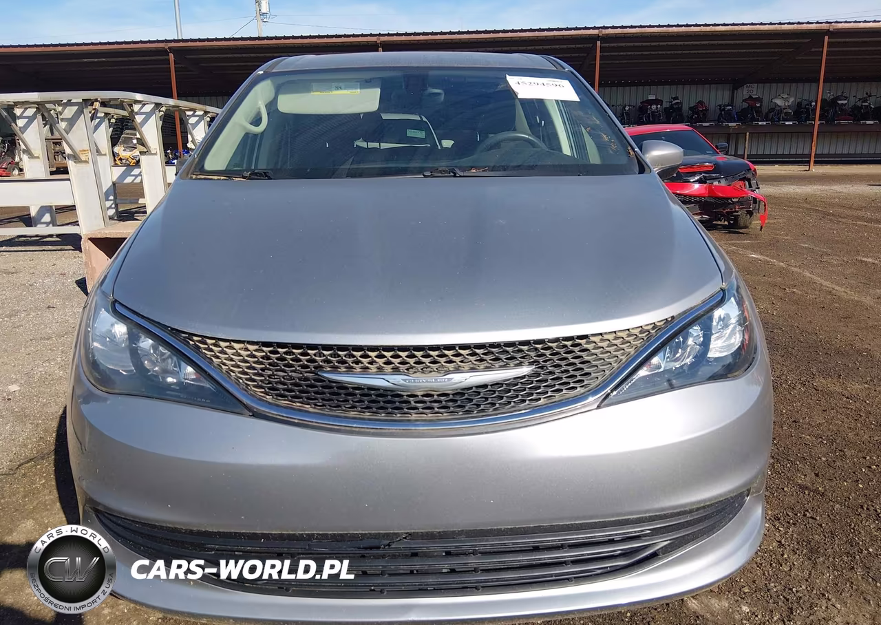 2017 Chrysler Pacifica Touring VIN:2C4RC1DG9HR508030 - 6