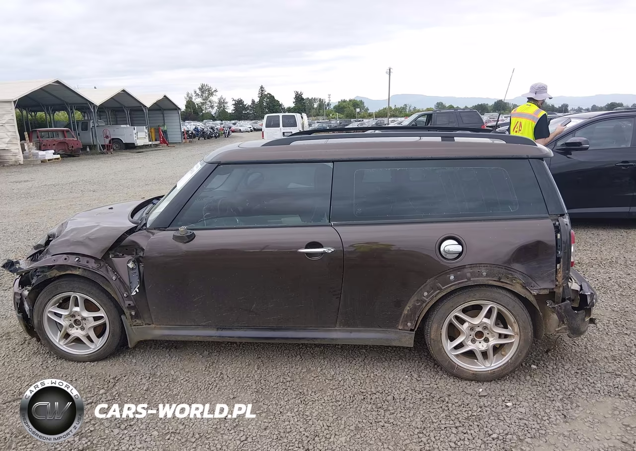 2009 Mini Cooper S Clubman VIN:WMWMM33569TP72378 - 15