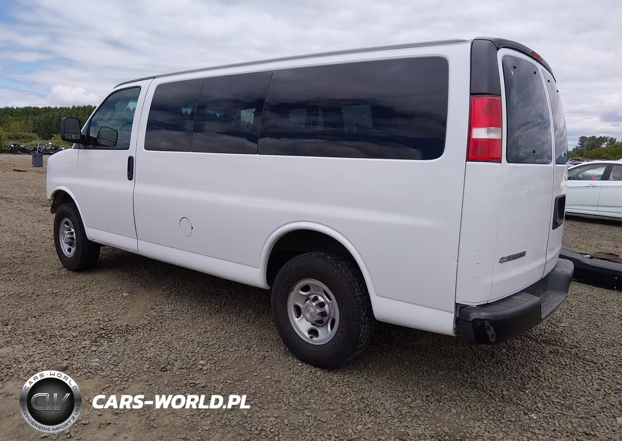 2018 Chevrolet Express 2500 Ls VIN:1GAWGEFP6J1220013 - 3