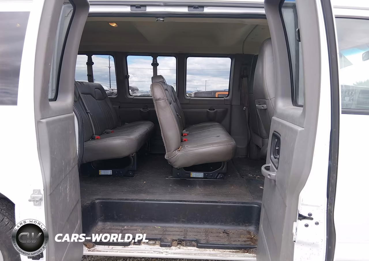2018 Chevrolet Express 2500 Ls VIN:1GAWGEFP6J1220013 - 8