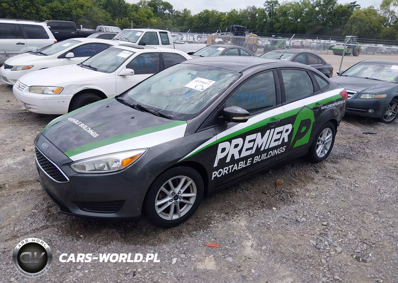 2015 Ford Focus Se VIN:1FADP3F2XFL304439 - 2