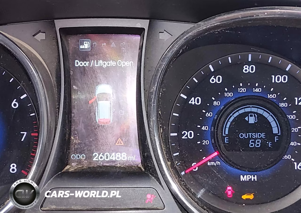 2016 Hyundai Santa Fe Sport 2.4L VIN:5XYZUDLB8GG323894 - 16