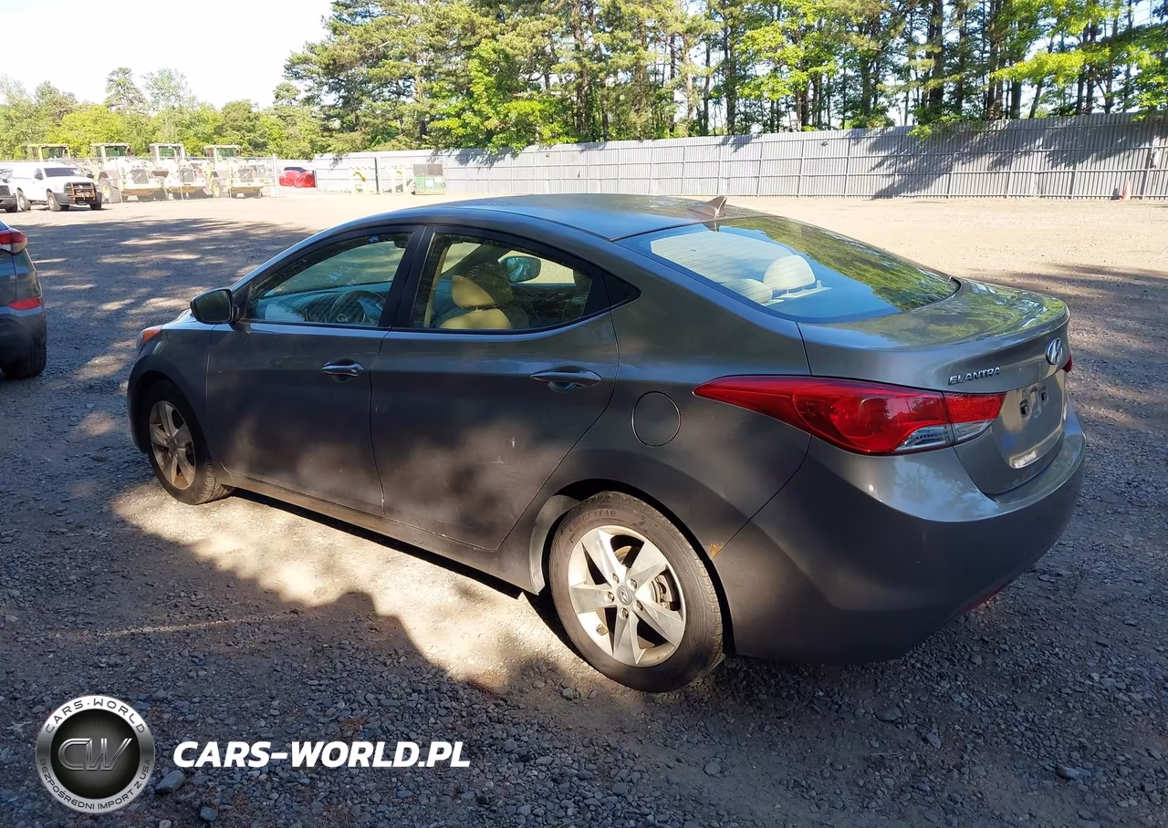 2012 Hyundai Elantra Gls VIN:5NPDH4AE8CH096107 - 3