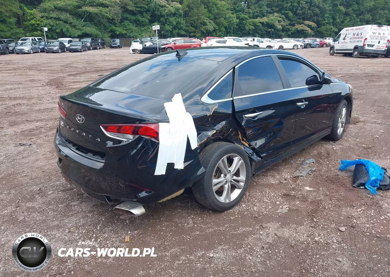 2018 Hyundai Sonata Sel VIN:5NPE34AF8JH683335 - 4
