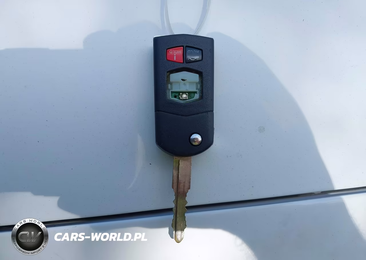 2012 Mazda Mazda3 I Sport VIN:JM1BL1UF4C1546397 - 11