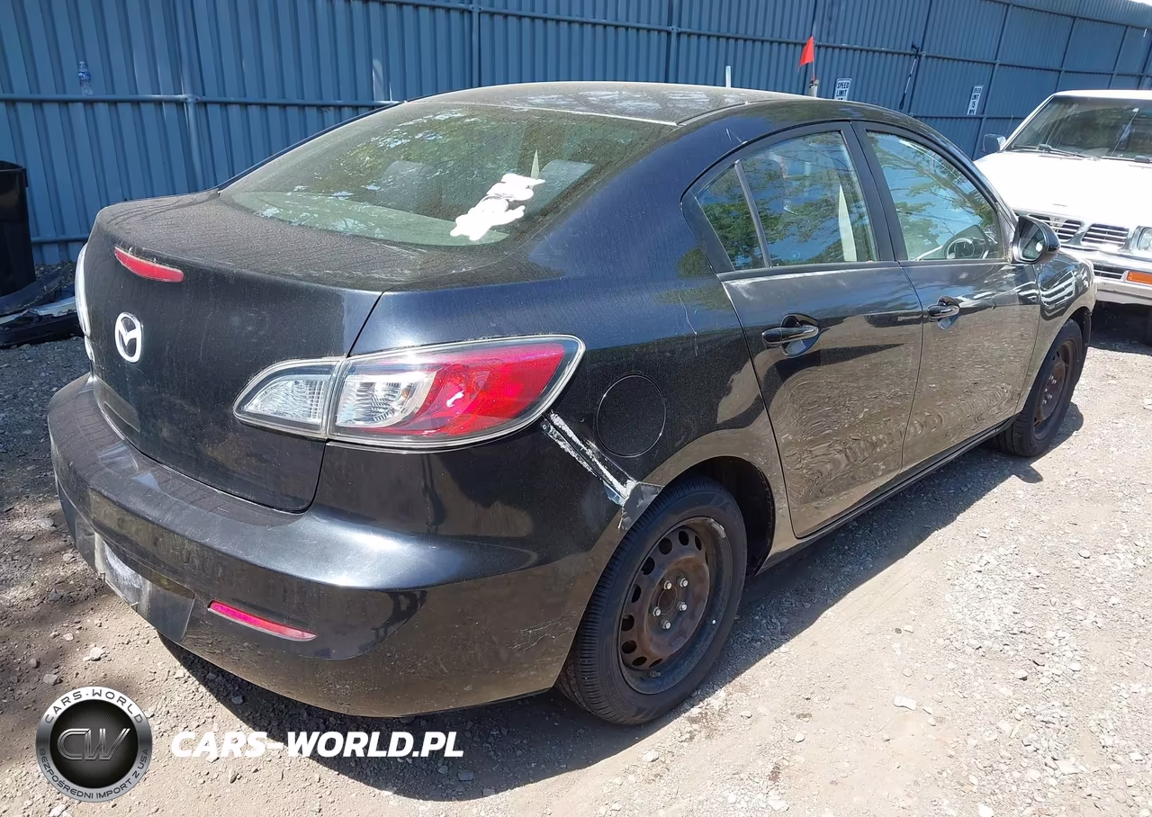 2012 Mazda Mazda3 I Sport VIN:JM1BL1UF4C1546397 - 4