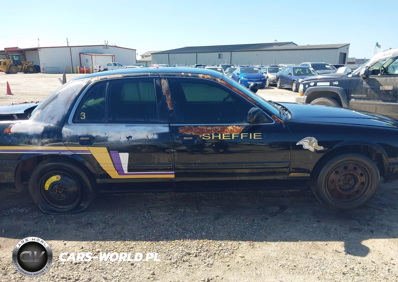2009 Ford Crown Victoria Police Interceptor VIN:2FAHP71V29X102213 - 13