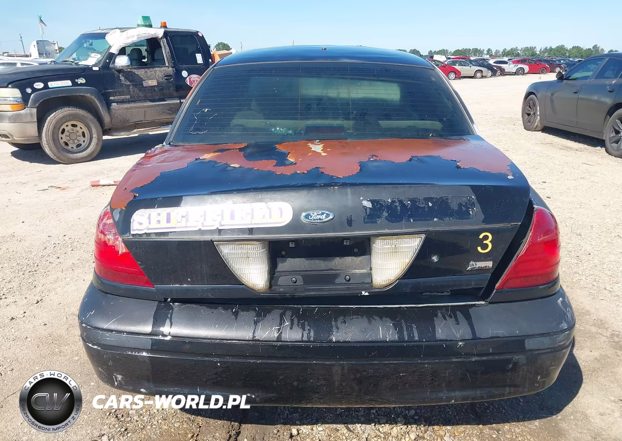 2009 Ford Crown Victoria Police Interceptor VIN:2FAHP71V29X102213 - 16