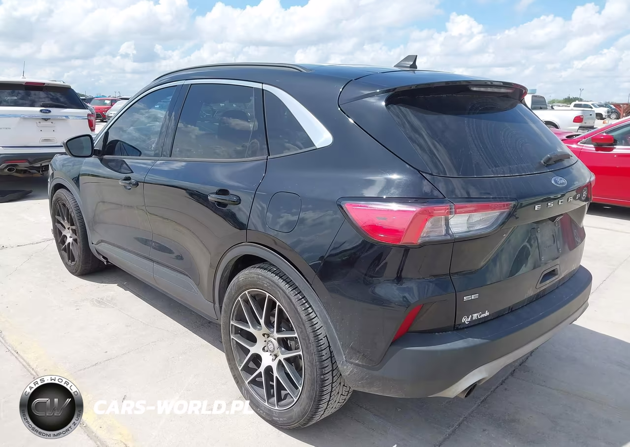 2021 Ford Escape Se VIN:1FMCU0G62MUA37072 - 3