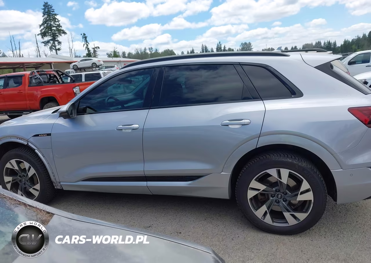 2022 Audi E-Tron Premium Quattro VIN:WA1AAAGE0NB007464 - 15