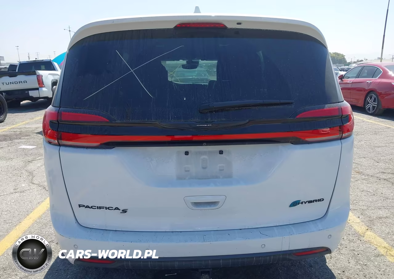 2022 Chrysler Pacifica Hybrid Touring L VIN:2C4RC1L75NR187780 - 16