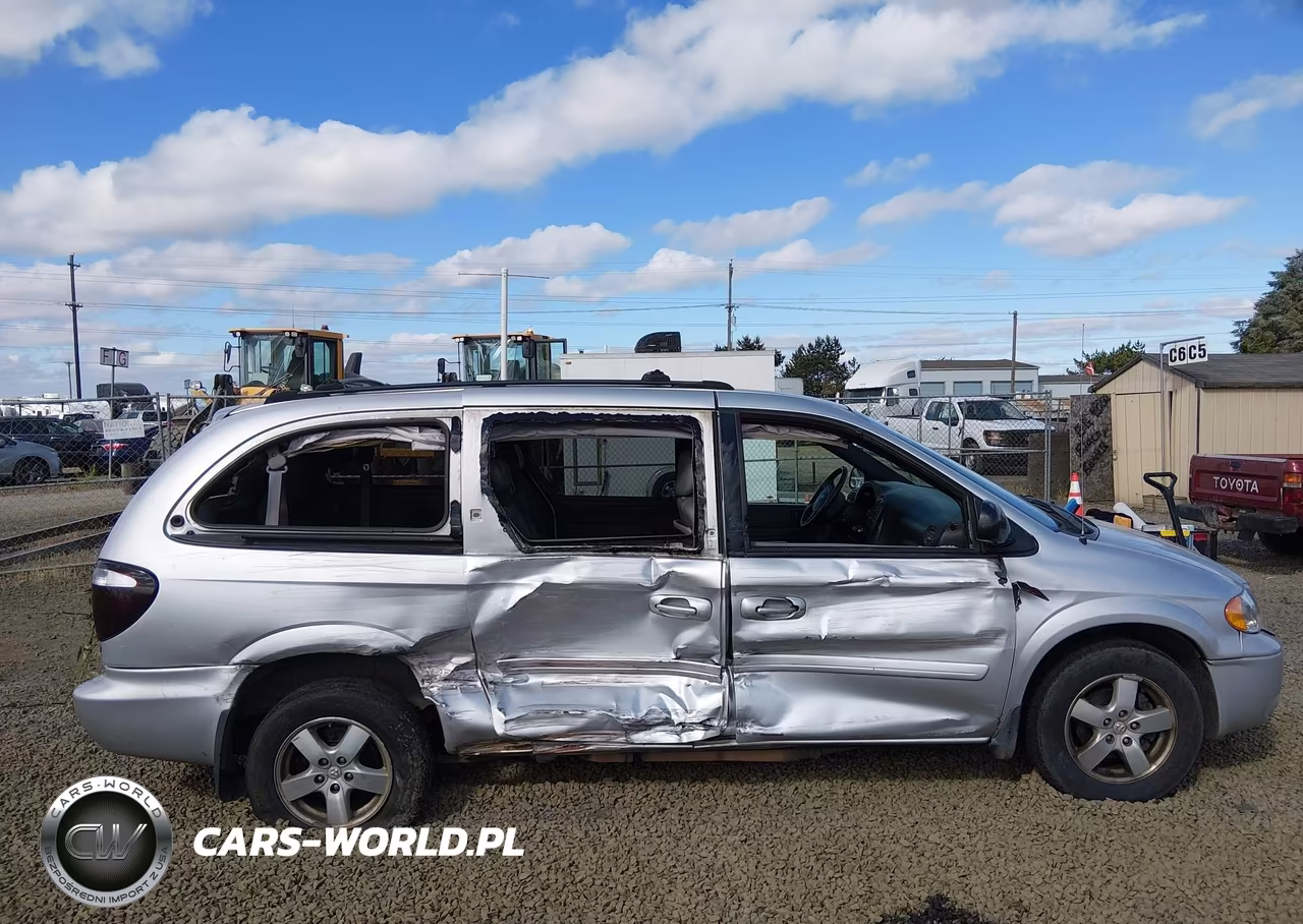 2005 Dodge Grand Caravan Sxt VIN:2D8GP44L15R143656 - 13