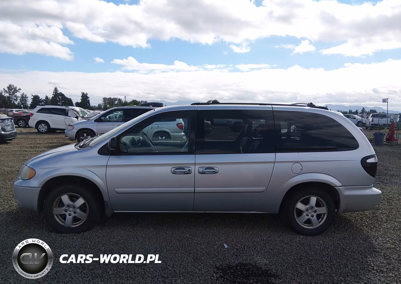 2005 Dodge Grand Caravan Sxt VIN:2D8GP44L15R143656 - 14