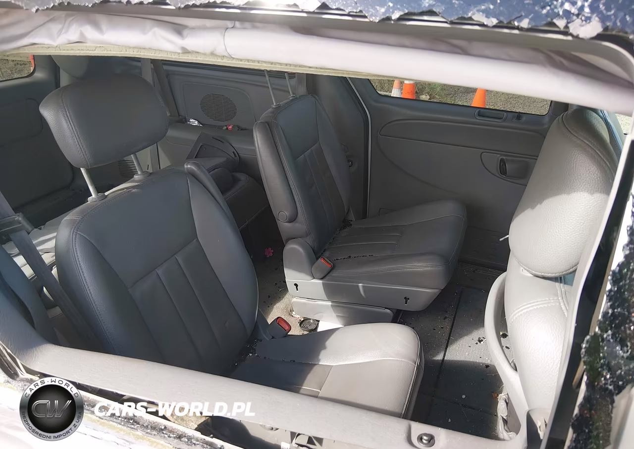2005 Dodge Grand Caravan Sxt VIN:2D8GP44L15R143656 - 8