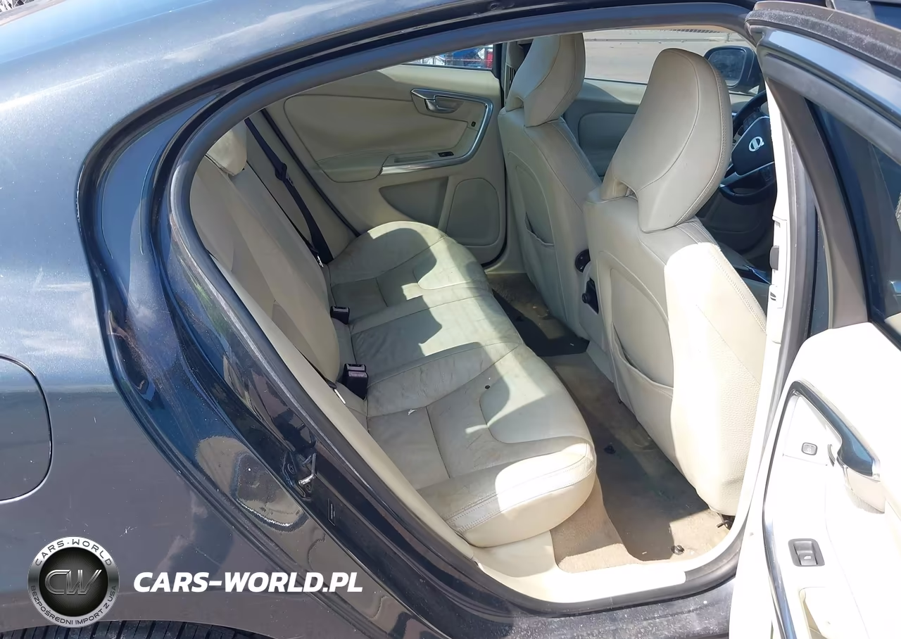2012 Volvo S60 T5 VIN:YV1622FS7C2115870 - 8
