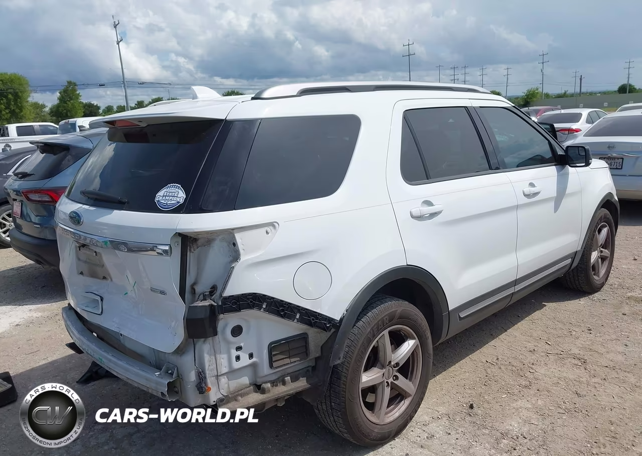 2016 Ford Explorer Xlt VIN:1FM5K8DHXGGC71479 - 4
