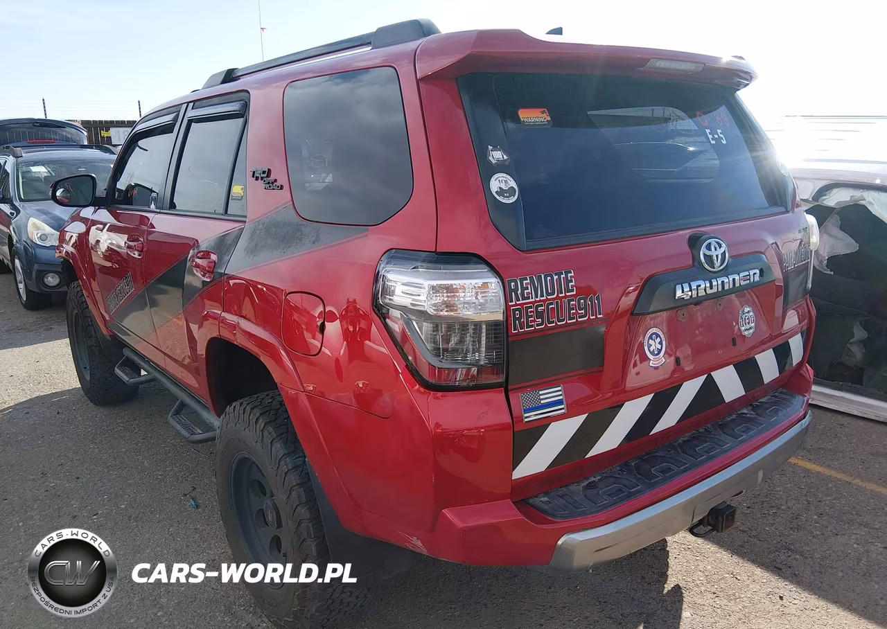 2019 Toyota 4Runner Trd Off Road Premium VIN:JTEBU5JR8K5653698 - 3