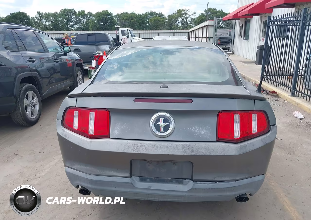 2011 Ford Mustang V6 Premium VIN:1ZVBP8AM5B5109738 - 16