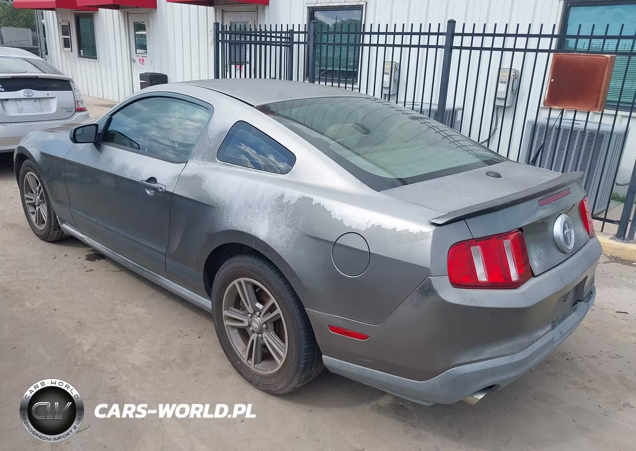 2011 Ford Mustang V6 Premium VIN:1ZVBP8AM5B5109738 - 3