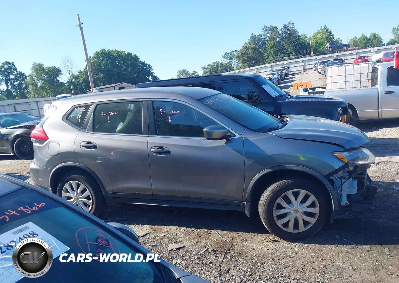 2017 Nissan Rogue S VIN:KNMAT2MV9HP503526 - 13