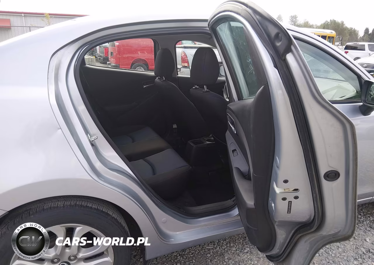 2017 Toyota Yaris Ia VIN:3MYDLBYV8HY184126 - 8